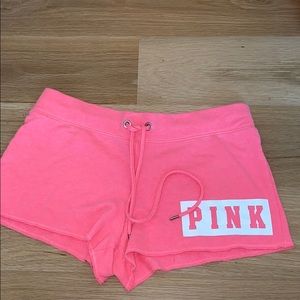 pink shorts
